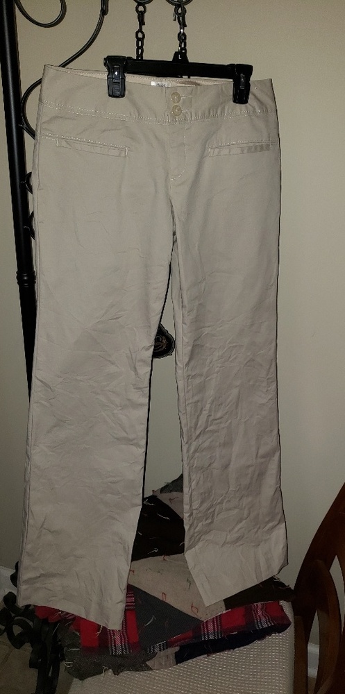 Women's khakis - Picture 2 of 5